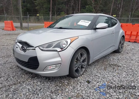 2017 Hyundai Veloster Value Edition z USA, uszkodzony, nr VIN KMHTC6AD5HU322920